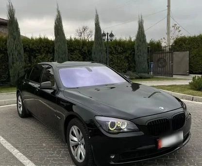 BMW 7 серии, 2010