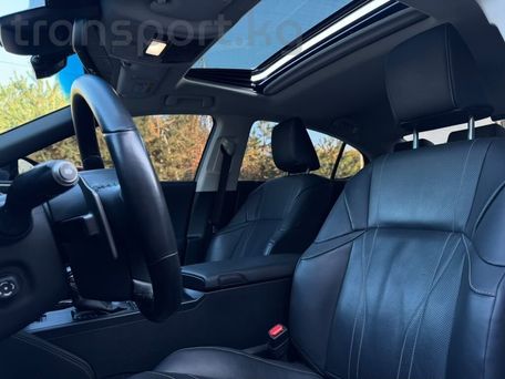 Lexus ES, 2023 — photo 8
