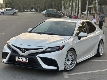 Toyota Camry, 2020 — фото 2