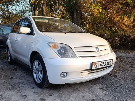 Toyota Ist, 2003 — 照片 1