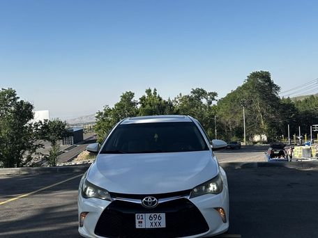Toyota Camry, 2017