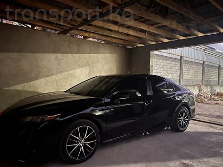 Toyota Camry, 2021 — 照片 1