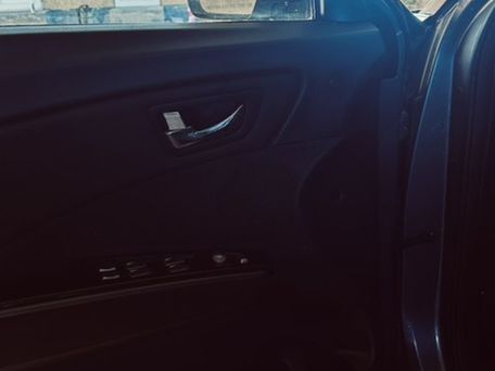 SsangYong Tivoli, 2019 — photo 9