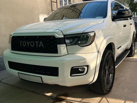 Toyota Sequoia, 2018 — 照片 2