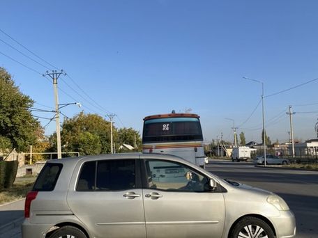 Toyota Raum, 2003 — 照片 8
