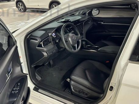 Toyota Camry, 2018 — фото 13