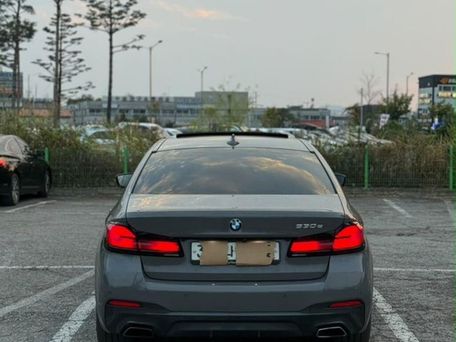 BMW 5 серии, 2021 — 照片 5