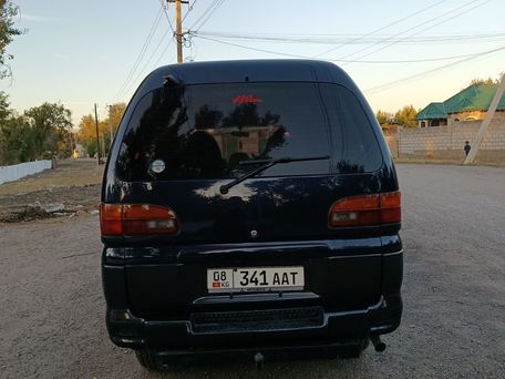 Mitsubishi Space Gear, 1994 — сүрөт 5
