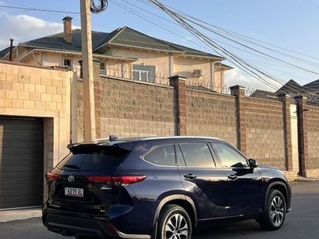 Toyota Highlander, 2021 — сүрөт 2