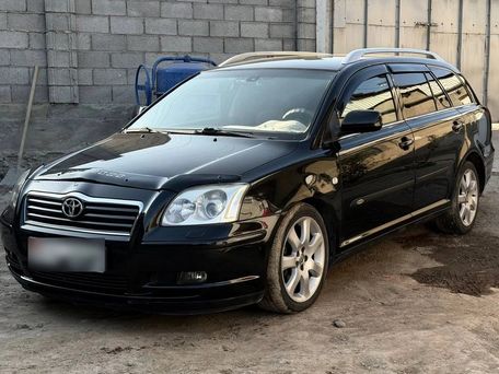 Toyota Avensis, 2004 — 照片 1