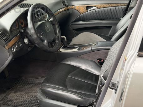 Mercedes-Benz E-Класс, 2004 — 照片 5