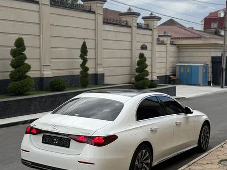 Mercedes-Benz E-Класс, 2025 — фото 5