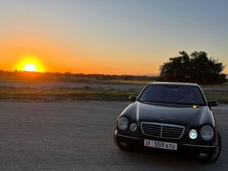 Mercedes-Benz E-Класс, 2000 — 照片 4