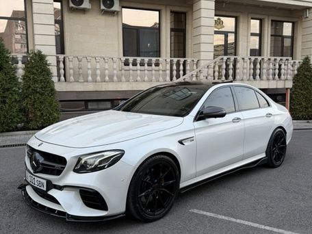 Mercedes-Benz E-Класс AMG, 2018 — 照片 1