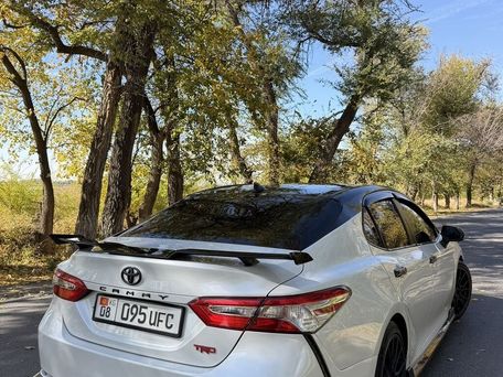 Toyota Camry, 2020 — 照片 2