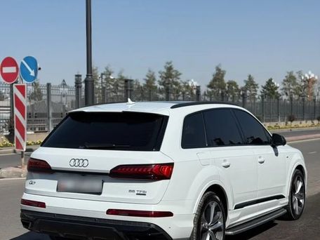 Audi Q7, 2023 — photo 3
