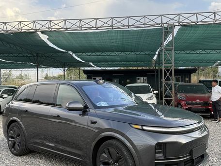 Li Auto (Lixiang) L7, 2024 — 照片 1