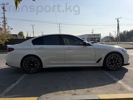 BMW 5 серии, 2021 — photo 4