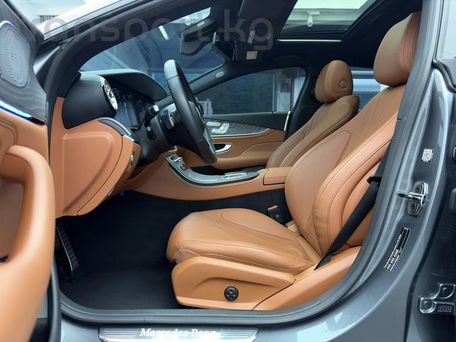 Mercedes-Benz CLS, 2023 — photo 17