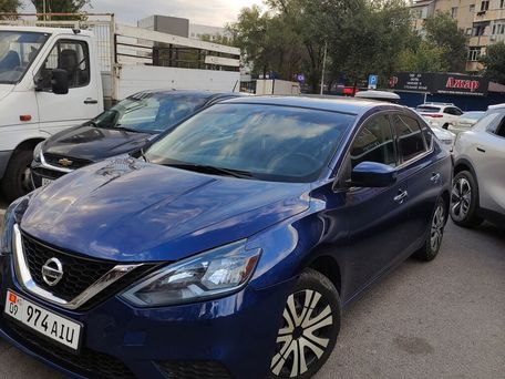 Nissan Sentra, 2018 — 照片 2