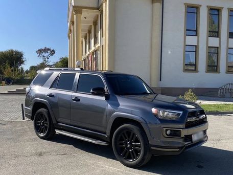 Toyota 4Runner, 2019 — фото 8