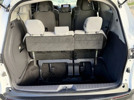 Toyota Sienna, 2021 — photo 8