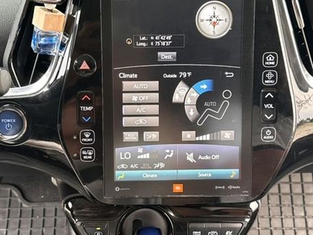 Toyota Prius, 2017 — фото 10