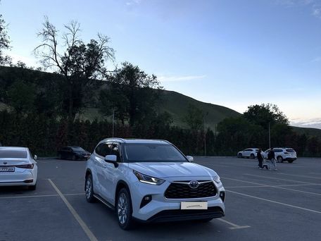 Toyota Highlander, 2023 — 照片 1