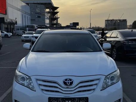 Toyota Camry, 2010 — photo 1