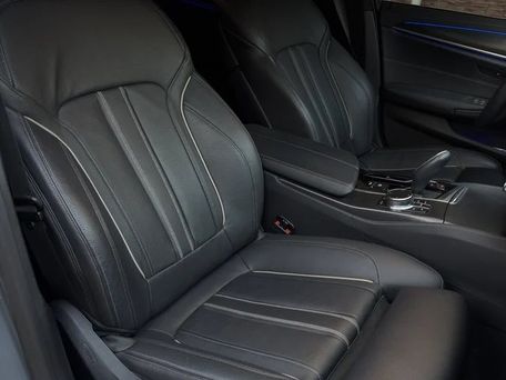 BMW 5 серии, 2022 — 照片 9