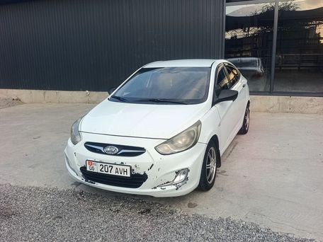 Hyundai Accent, 2014 — photo 1