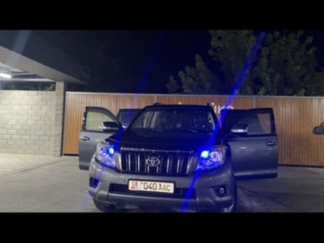 Toyota Land Cruiser Prado, 2012 — 照片 1