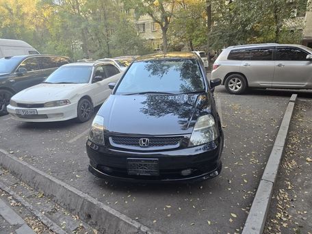 Honda Stream, 2002 — photo 1