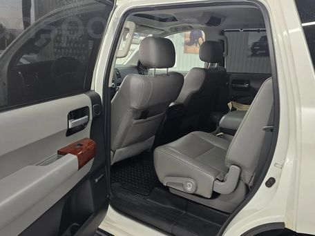 Toyota Sequoia, 2021 — сүрөт 7