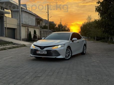 Toyota Camry, 2018 — фото 1