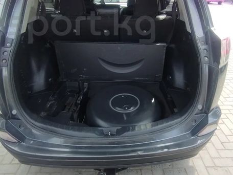 Toyota RAV4, 2018 — сүрөт 10