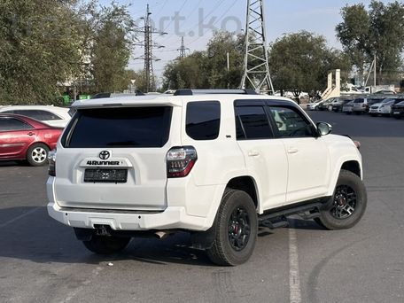 Toyota 4Runner, 2019 — сүрөт 7