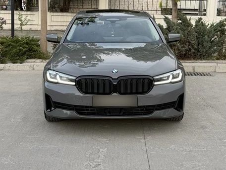 BMW 5 серии, 2016