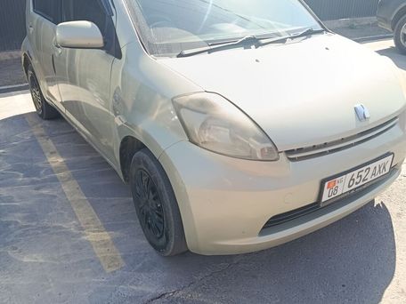 Toyota Passo, 2004