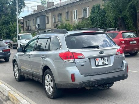 Subaru Outback, 2010 — photo 3