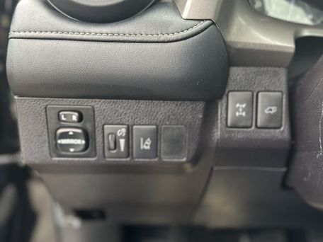 Toyota RAV4, 2018 — фото 10