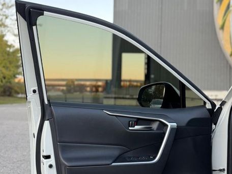 Toyota RAV4, 2022 — photo 8