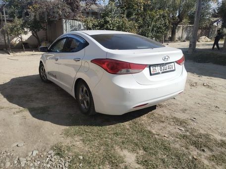 Hyundai Elantra, 2012 — photo 3