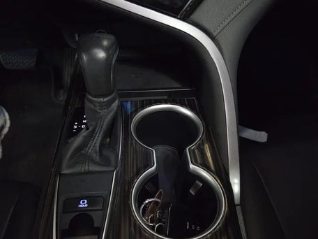 Toyota Camry, 2019 — сүрөт 7