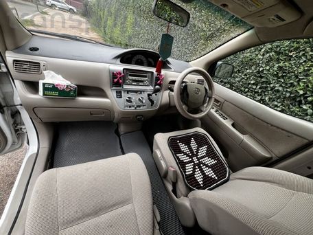 Toyota Raum, 2003 — сүрөт 4
