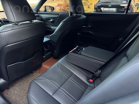 Lexus ES, 2023 — photo 10