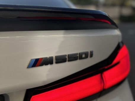 BMW 5 серии, 2022 — 照片 13