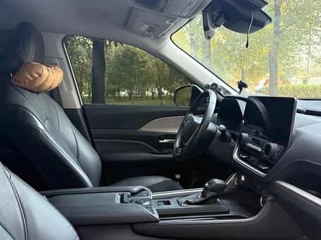 Toyota Grand Highlander, 2024 — 照片 4