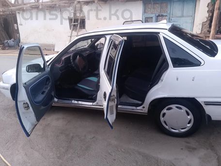 Daewoo Nexia, 1995 — photo 7