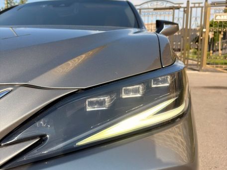 Lexus ES, 2023 — сүрөт 4